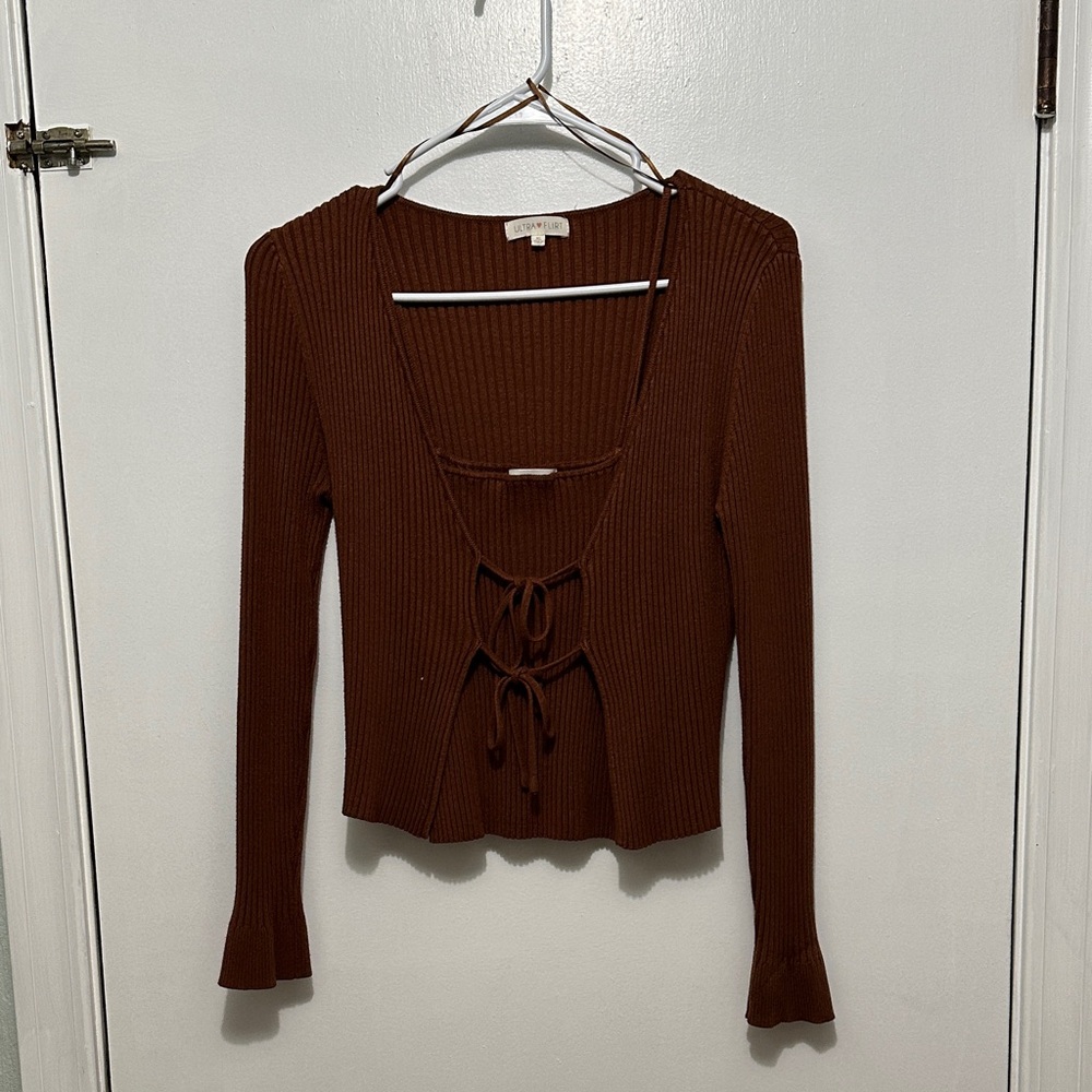 Chic Brown Ribbed Knit Blouse
